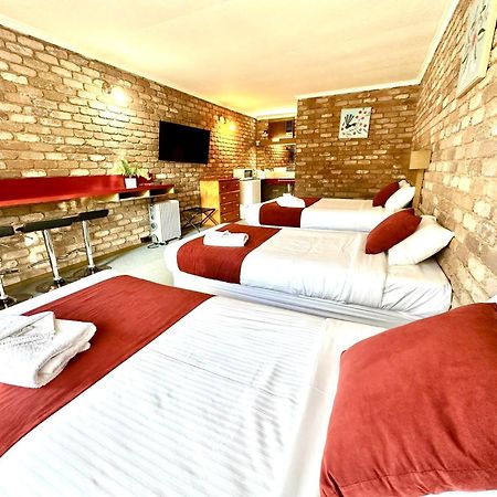 Eildon Lake Motel Екстер'єр фото